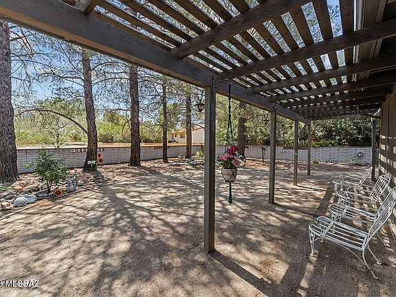 5th image of 1066 S Abrego Dr