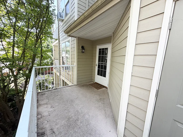 2036 Newport Way NW — Photo 19