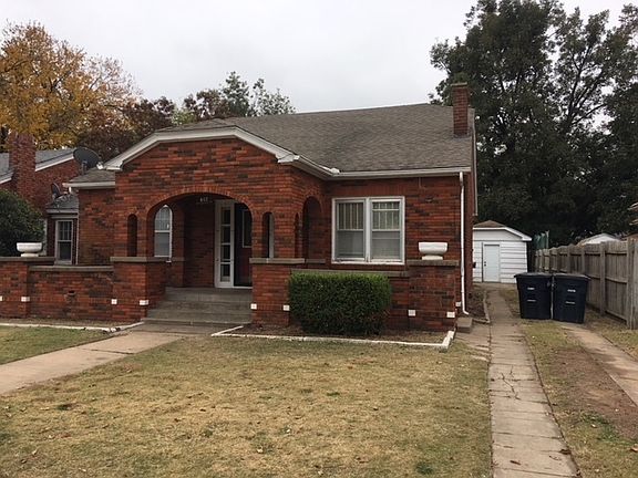 2nd image of 817 W York Ave