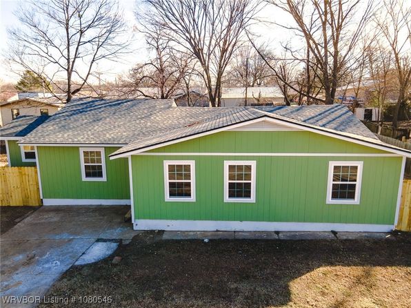 112 N Kiowa St, Sallisaw, OK 74955