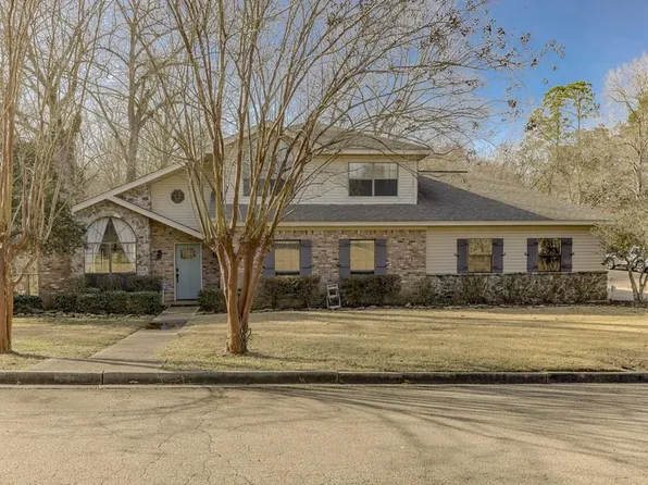 102 Landsdown Dr, Vicksburg, MS 39180