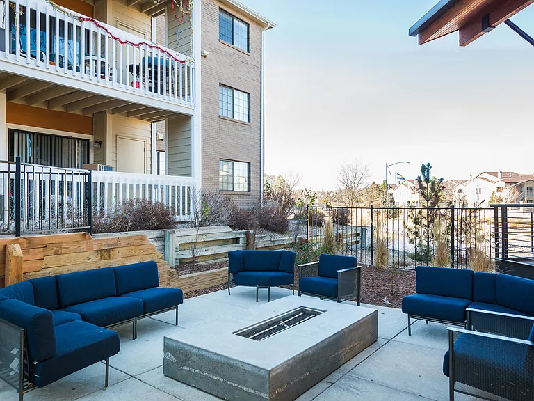 Apres Apartment Homes — Photo 34