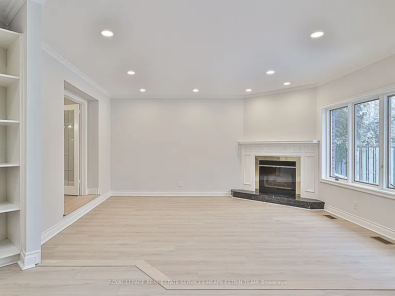 27 Southlea Ave — Photo 11