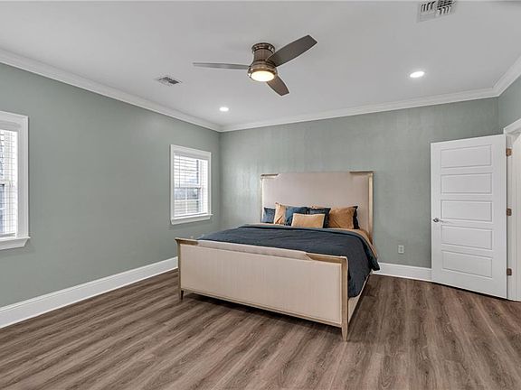 3rd image of 157 Ingleside Rd