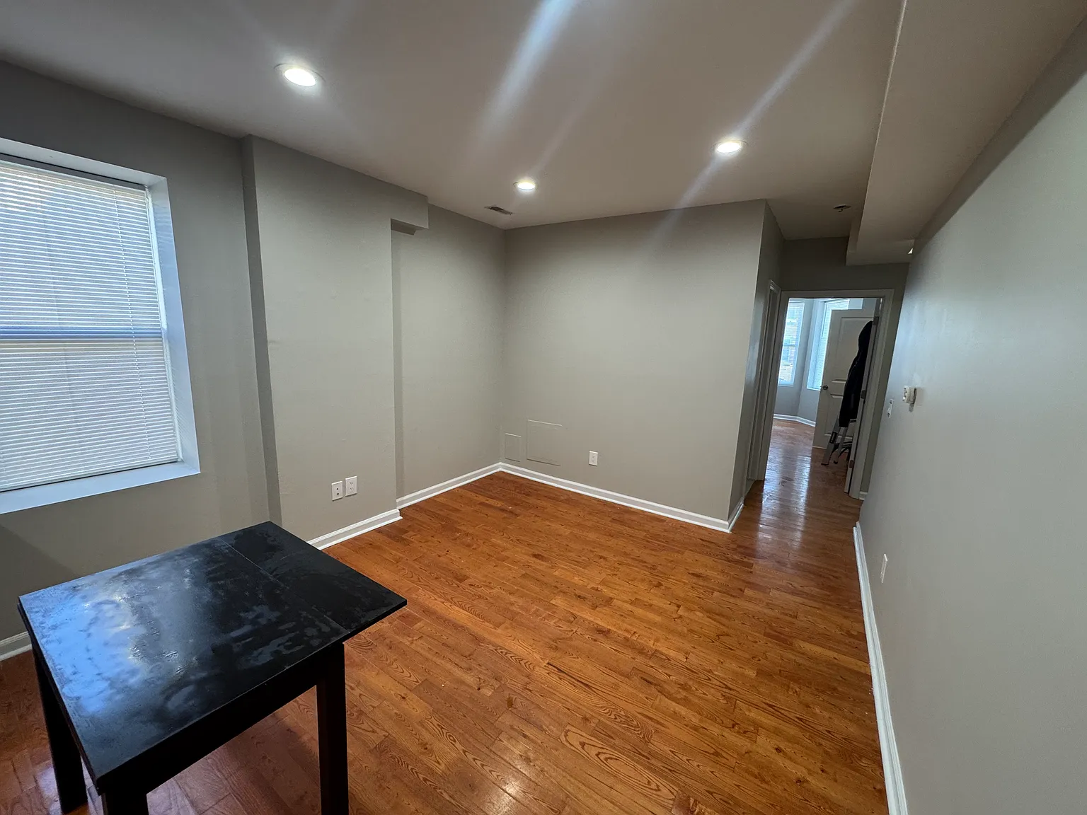 674 N 34th St — Photo 3