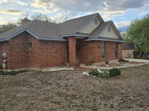 3415 Lura Ln, San Antonio, TX 78228