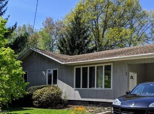 33 Roseland Ave, Warren, NJ 07059