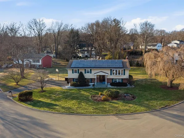 6 Cider Mill Court, New City, NY 10956