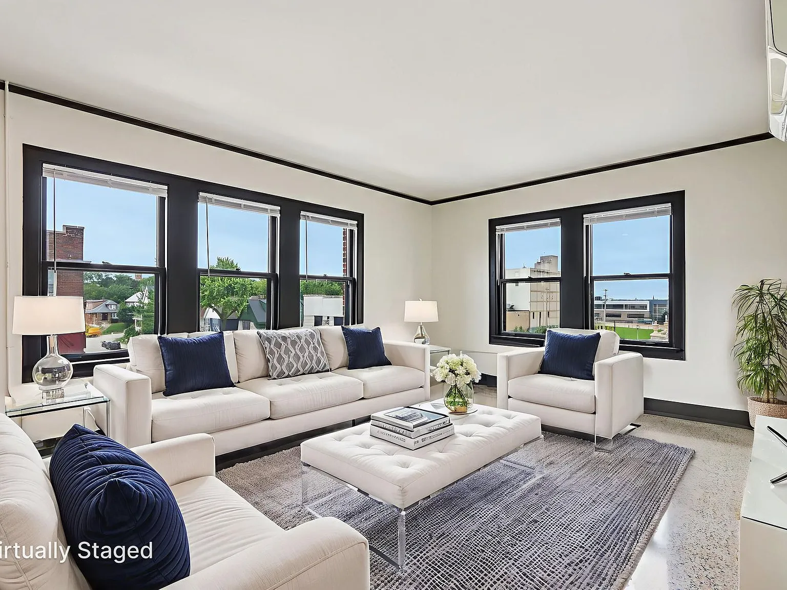 Concordia 27 Apartments - Free 1G Internet & Parking — Photo 2
