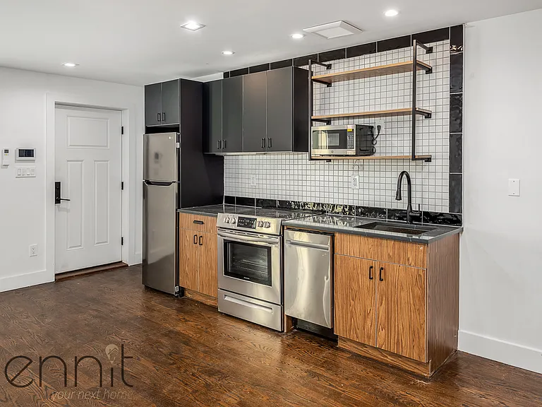 17 Kent Ave #1 — Photo 8