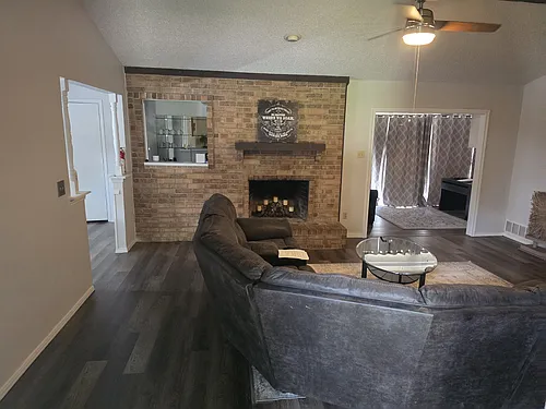 310 Biscay Dr Photo 1