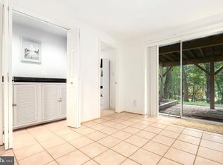 1509 Snughill Ct, Vienna, VA 22182