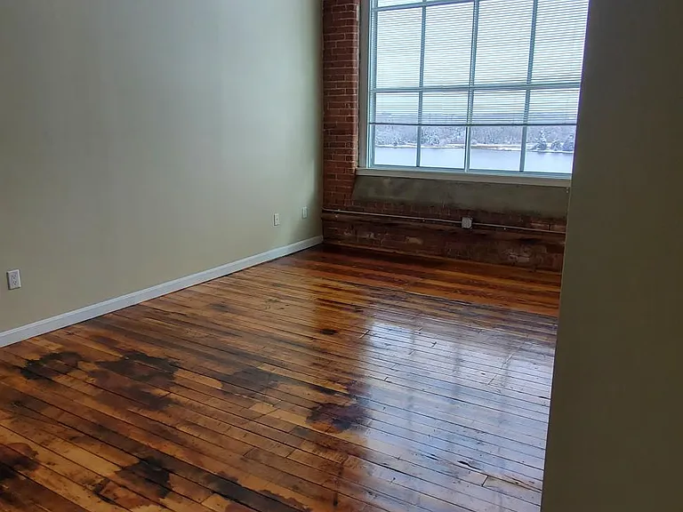 Riverbank Lofts — Photo 26