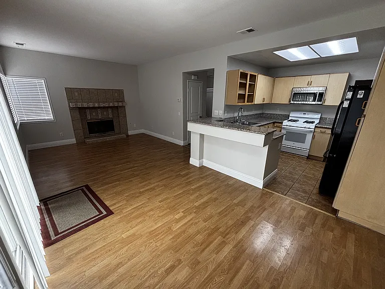 30858 Canterfield Dr — Photo 5