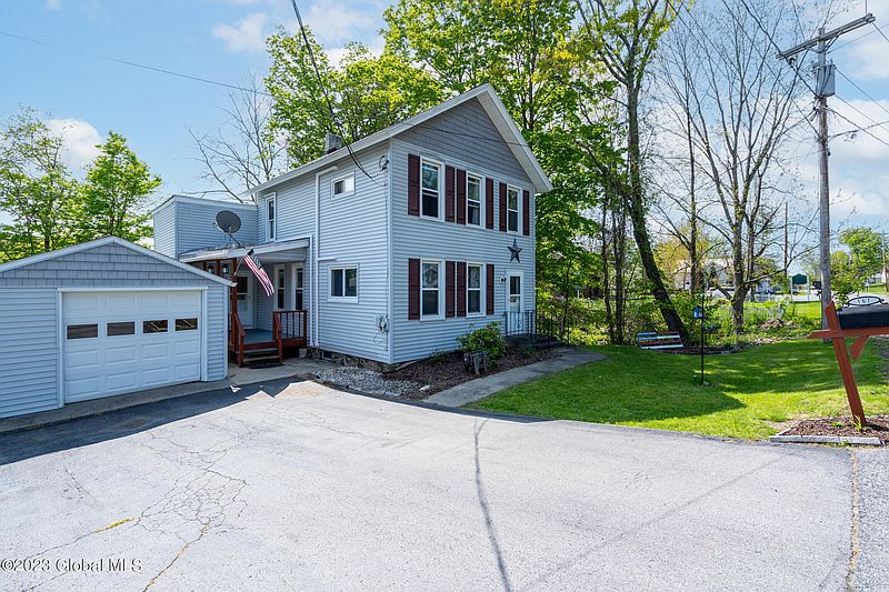 3rd image of 167 Maple Avenue