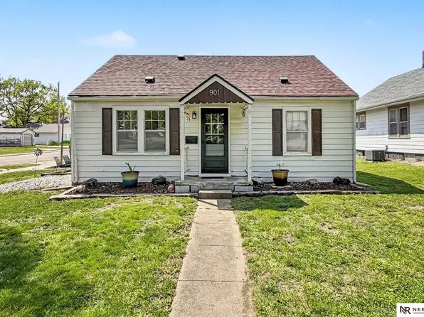 901 N 12th St, Beatrice, NE 68310