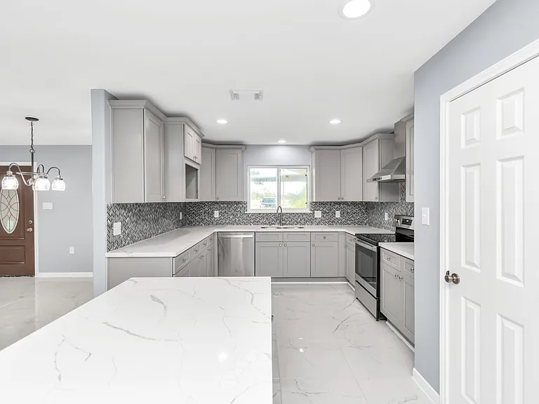 2826 W FM 1462 — Photo 18