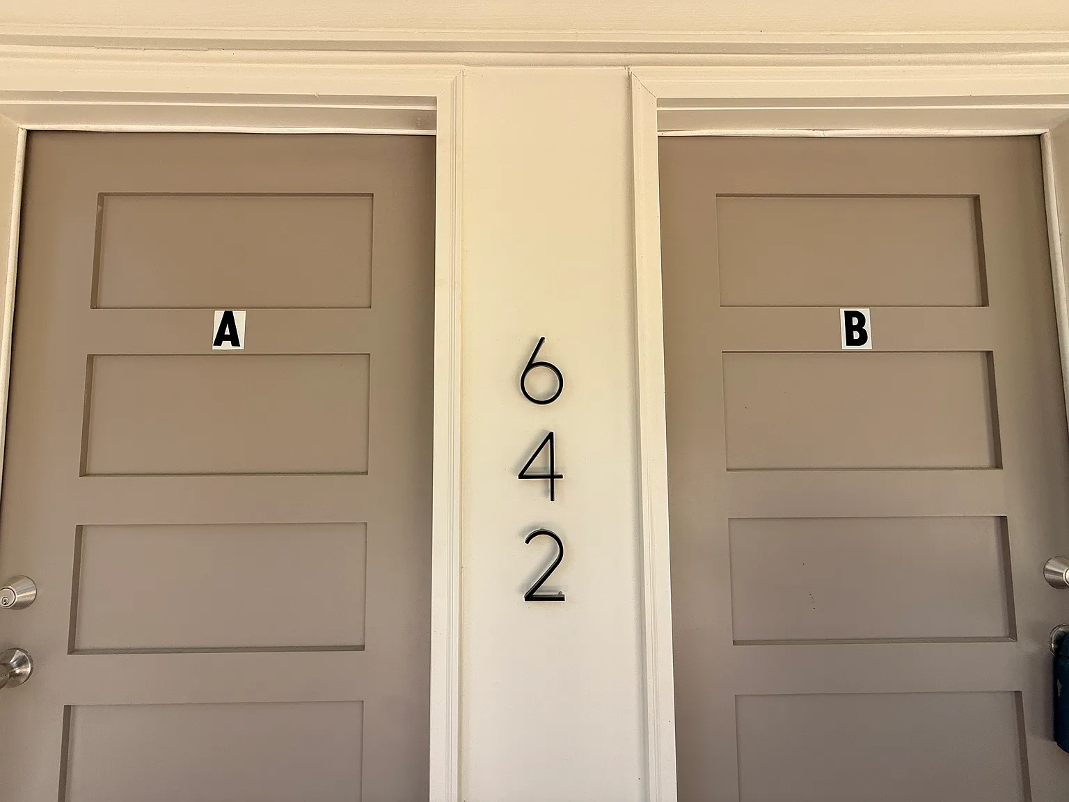 2 bed, 1000 sqft, $1,900 — Photo 4