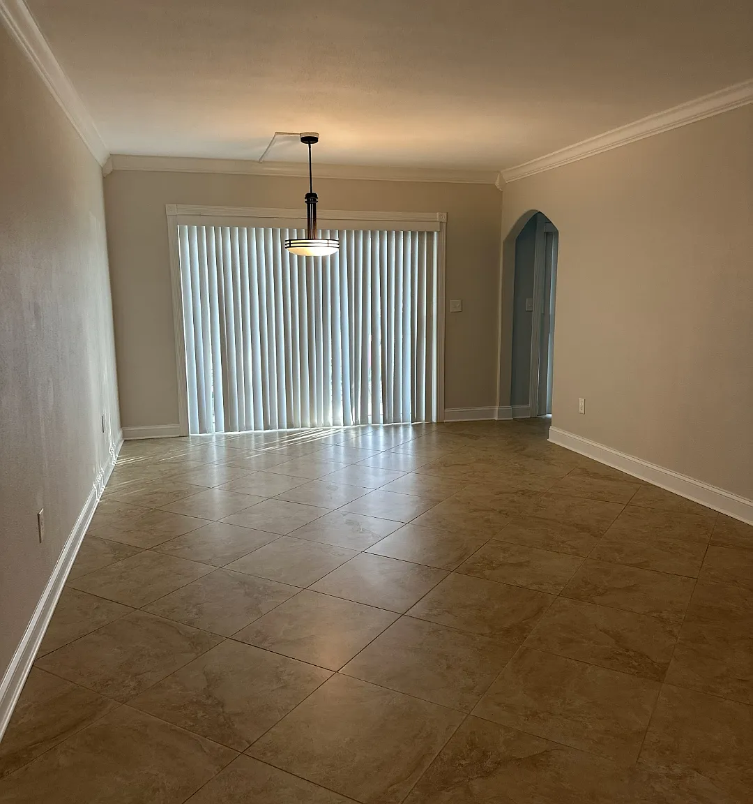 12000 Capri Cir S — Photo 4
