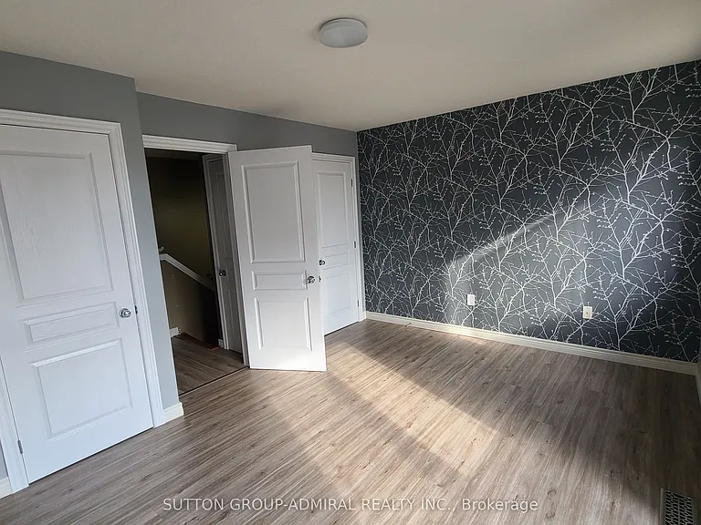 25 Viking Dr #51 — Photo 8