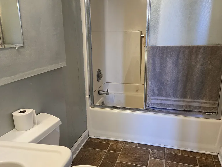 475 Summit Ave — Photo 8