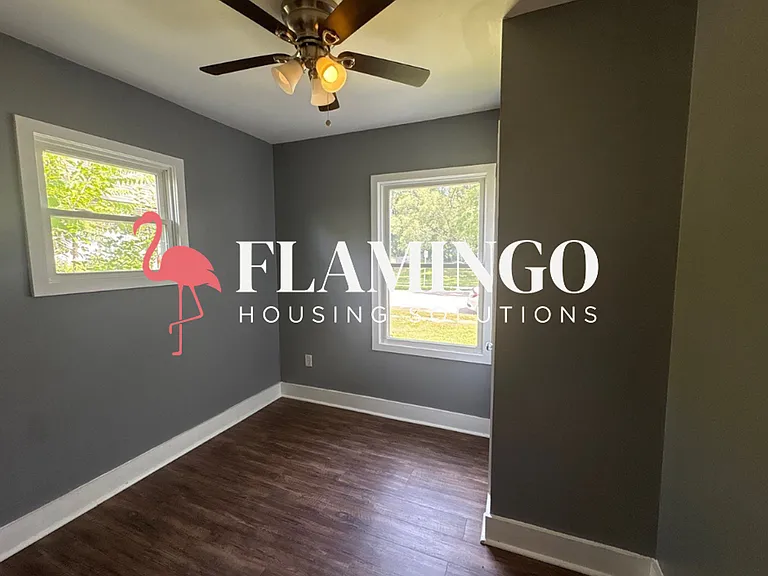 1510 Bancroft St — Photo 5