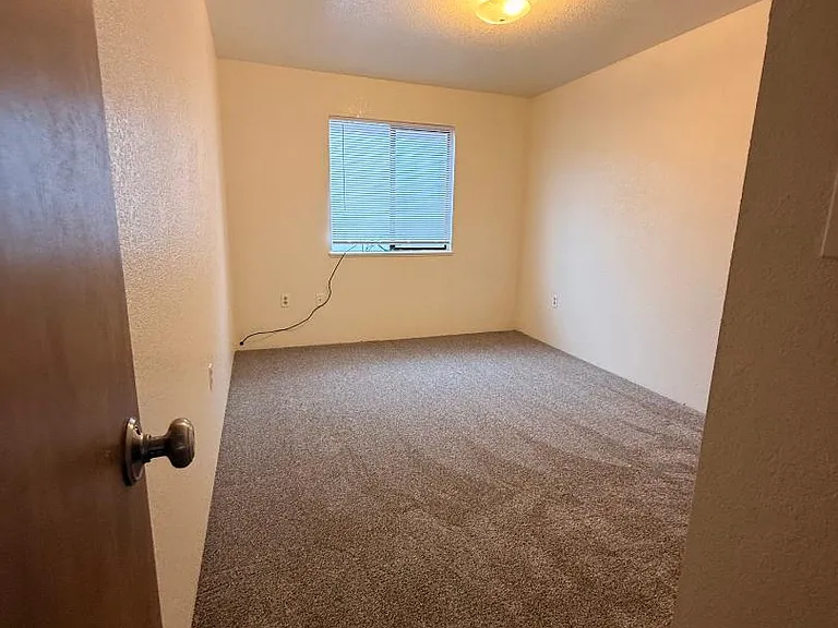 2218 David Way #D — Photo 8