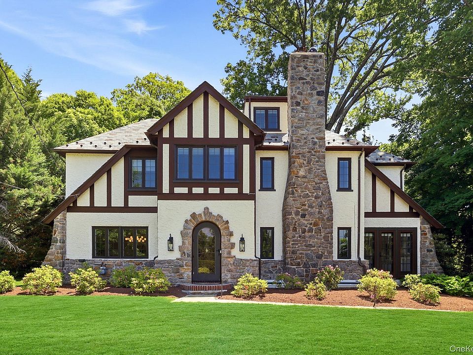 1st image of 6 Montrose Road