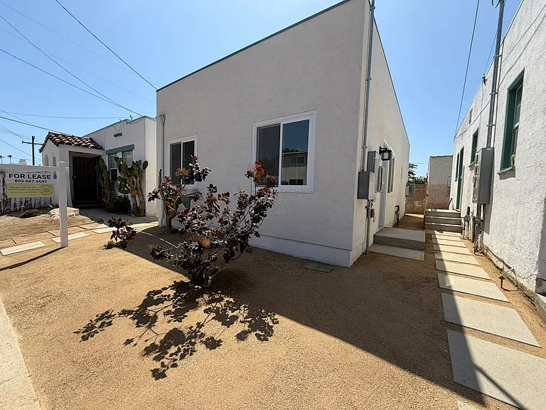 245 Hurst Ave — Photo 4