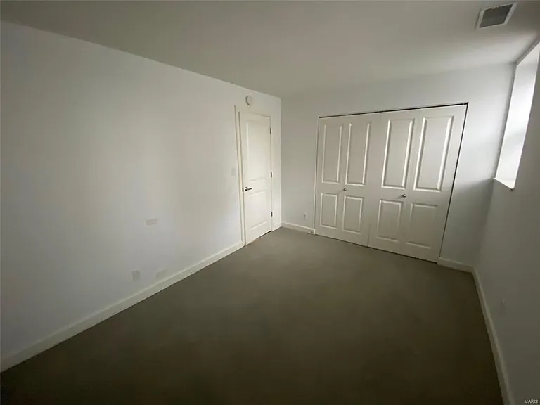 5330 Pershing Ave #606 — Photo 12