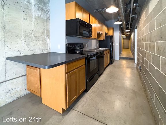 4th image of 3101 S 24th St APT 4