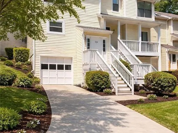 2220 Spring Walk Ct, Atlanta, GA 30341