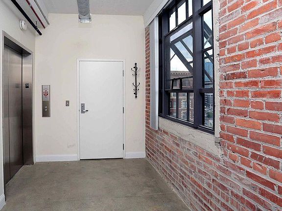 3rd image of 1323 Broadway St APT 7A