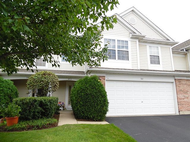 1st image of 932 Waterford Ln