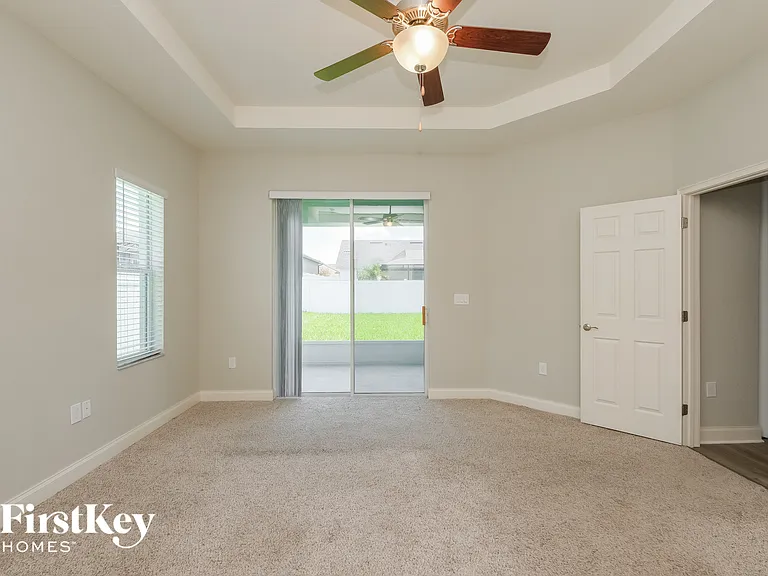 5812 Valentino Way — Photo 8
