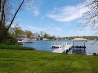 N9059 E Shore Rd, East Troy, WI 53120