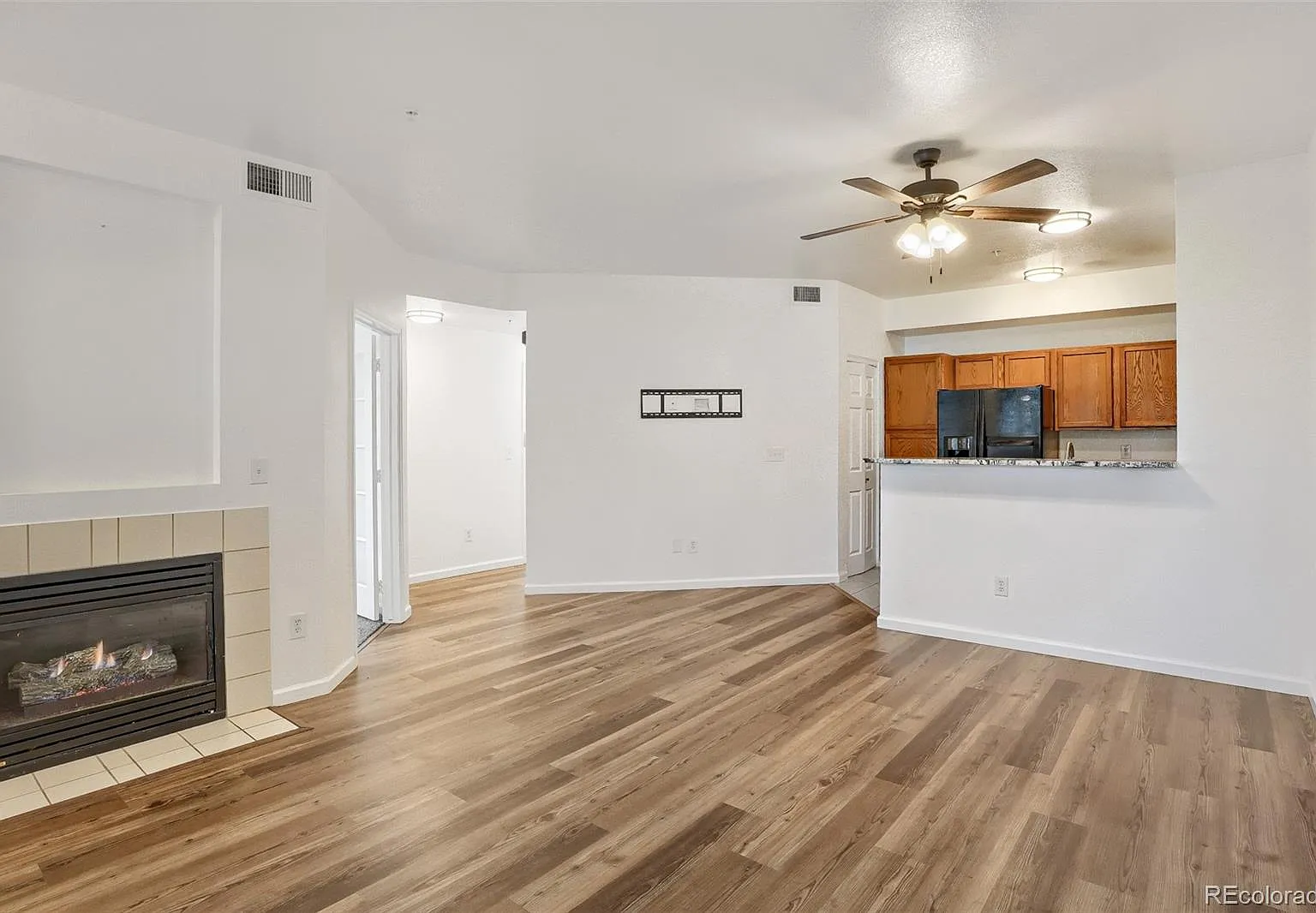 1 bed, 1.0 bath, 793 sqft, $1,650 — Photo 3