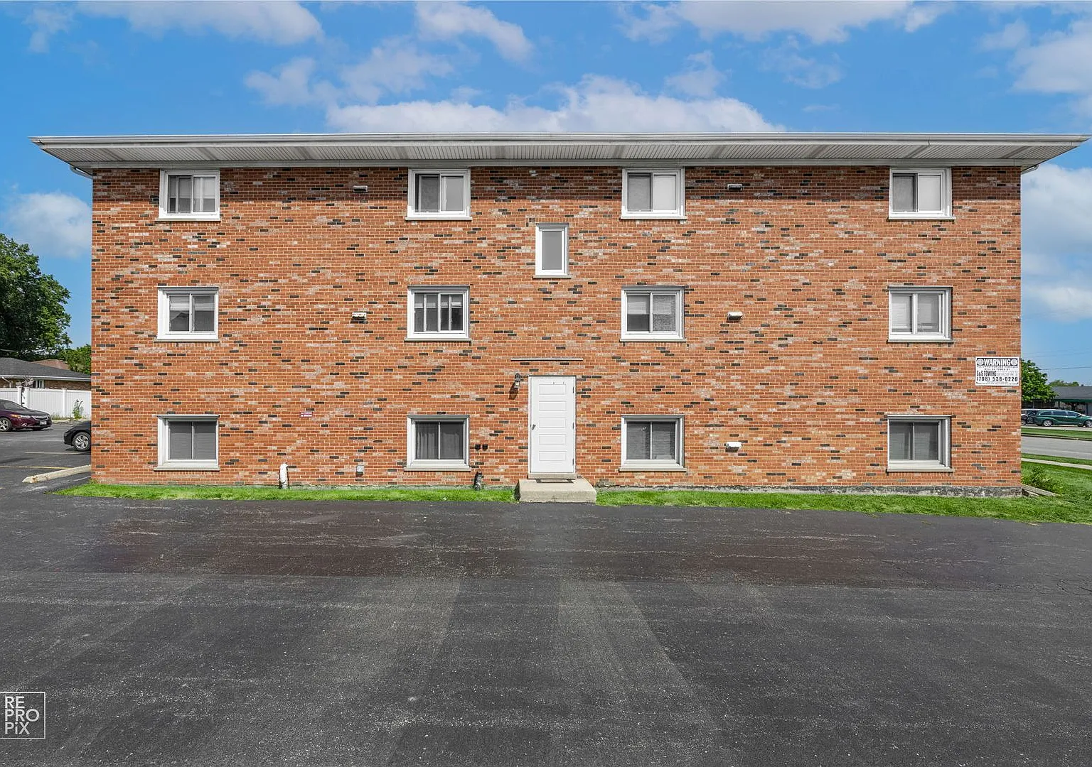 2 bed, 1.0 bath, $1,350 — Photo 1