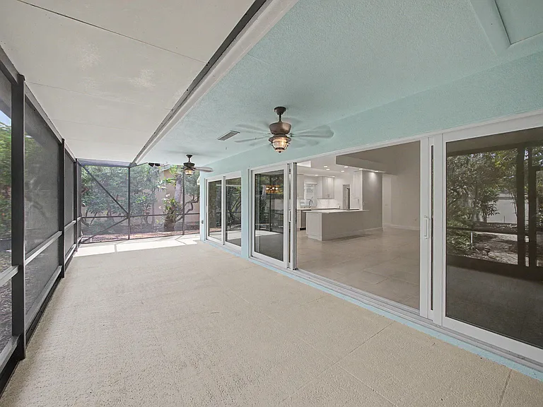 303 Leeward Dr — Photo 26