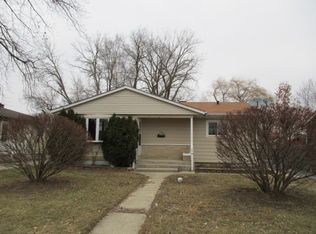1636 W Greenwood Ave, Waukegan, IL 60087