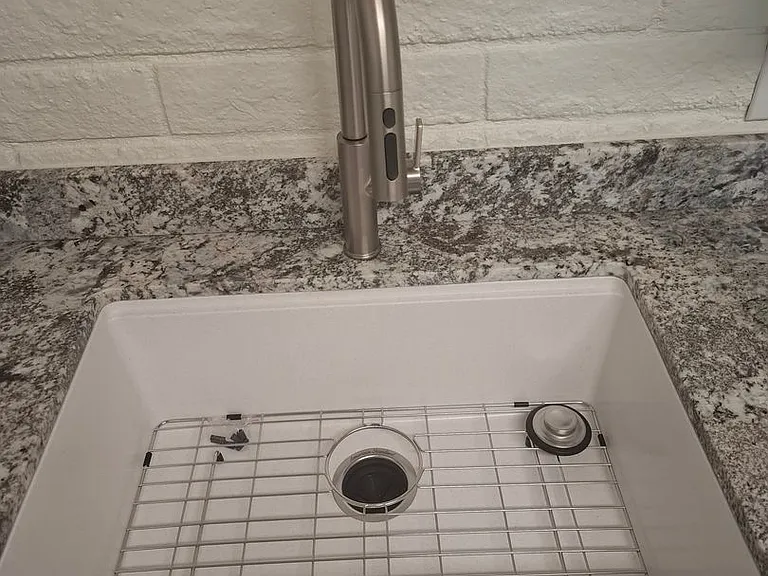 Taylor Heights Apartments — Photo 17