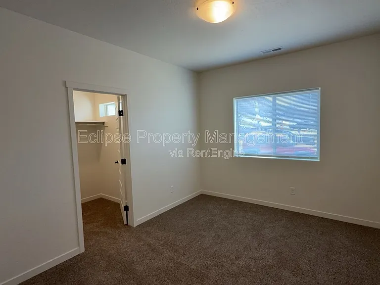 2638 B 1/2 Rd — Photo 23