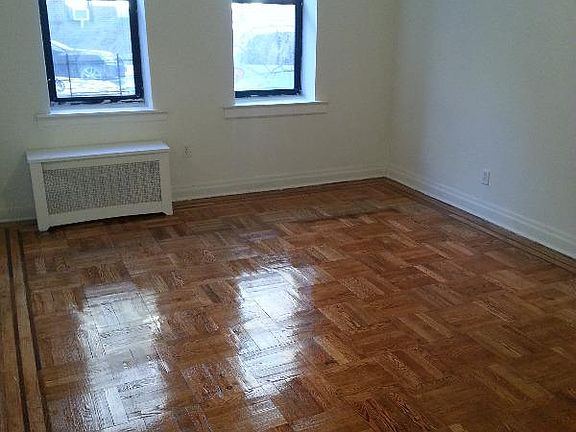3rd image of 4330 46th St APT 1