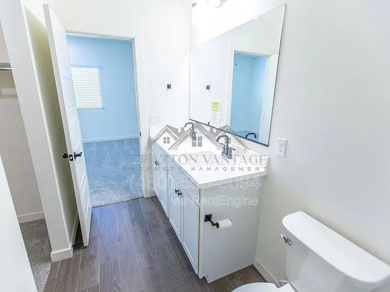 2547 N Kenna Pl — Photo 32