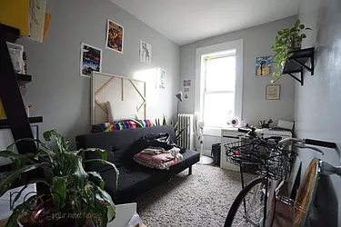 Rented by Rennit Inc.