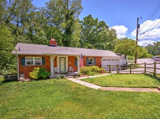 111 Ogontz Ln, Oak Ridge, TN 37830