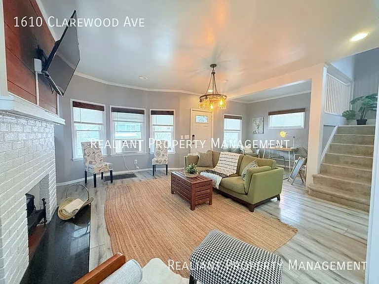 1610 Clarewood Ave — Photo 4