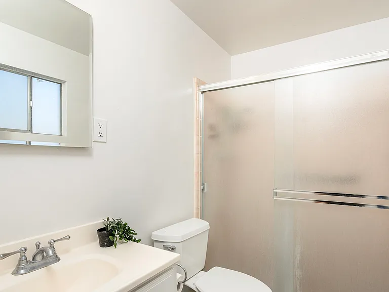 1609 S Parkside Dr — Photo 15