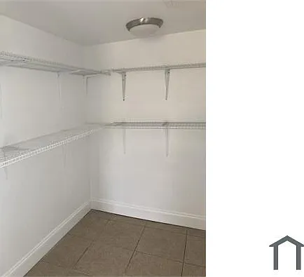 3 bed, 2000 sqft, $2,000 — Photo 3