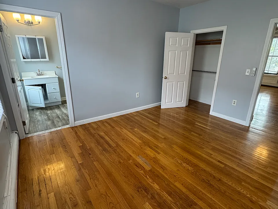 222 Northampton St #1